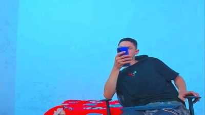 max_williamm live cam on Cam4