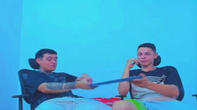 max_williamm live cam on Cam4