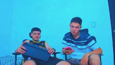 max_williamm live cam on Cam4