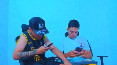 max_williamm live cam on Cam4