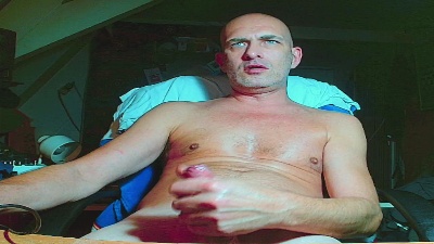 maxhard1977 live cam on Cam4