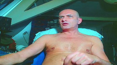 maxhard1977 live cam on Cam4