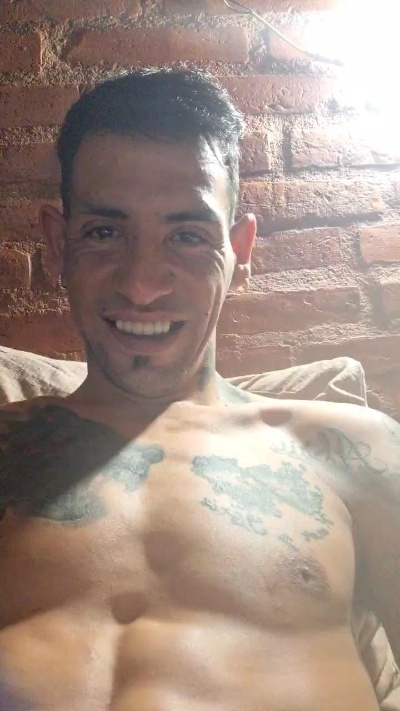 maxi23_fun live cam on Cam4