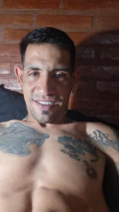 maxi23_fun live cam on Cam4