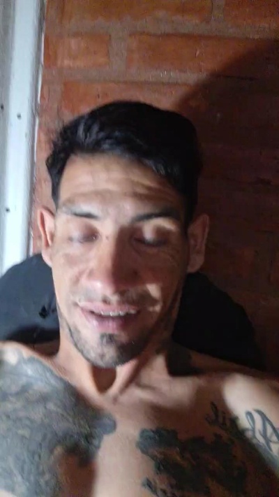 maxi23_fun live cam on Cam4