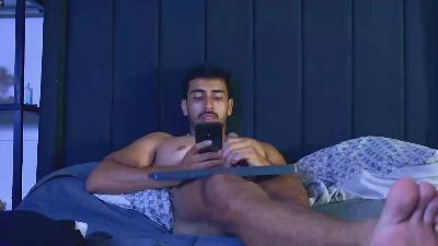 maxiimo92 live cam on Cam4