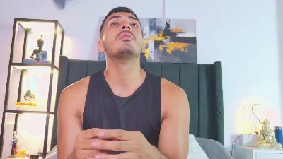 maxiimo92 live cam on Cam4