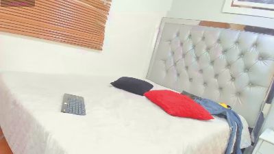 maxim_rod live cam on Cam4