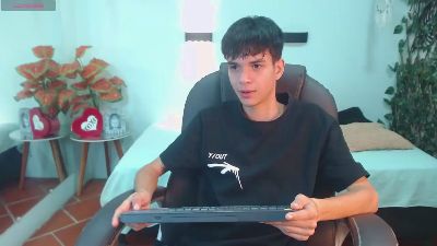 maxim_rod live cam on Cam4
