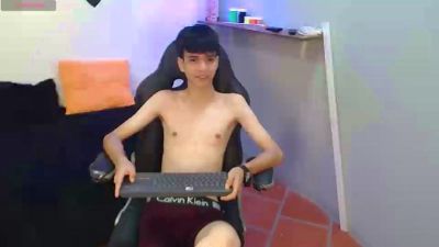 maxim_rod live cam on Cam4