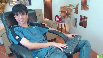 maxim_rod live cam on Cam4