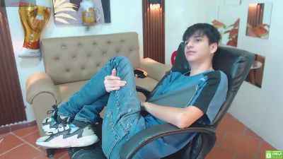 maxim_rod live cam on Cam4