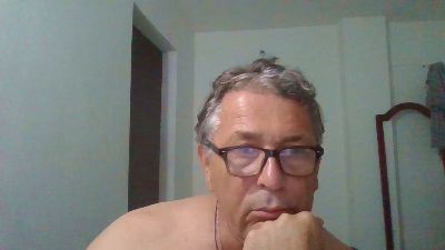 maxiver055 live cam on Cam4