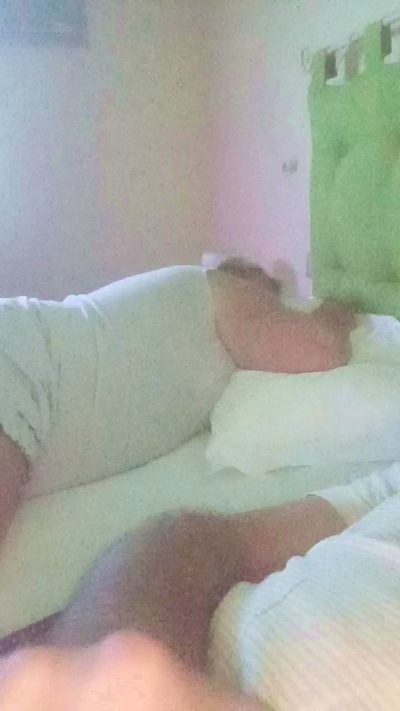 maxpom21 live cam on Cam4