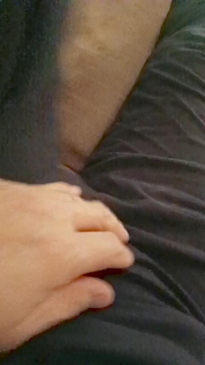 maxpom21 live cam on Cam4