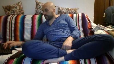 maxxxio1 live cam on Cam4