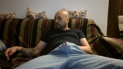maxxxio1 live cam on Cam4