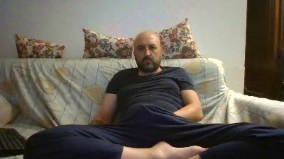 maxxxio1 live cam on Cam4