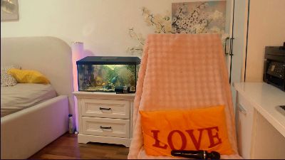 mayabigtits live cam on Cam4