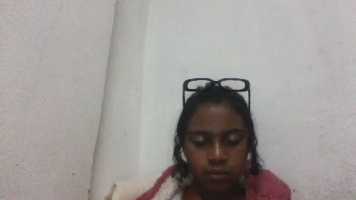 mayah7 live cam on Cam4