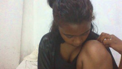 mayah7 live cam on Cam4