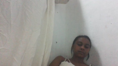 mayah7 live cam on Cam4