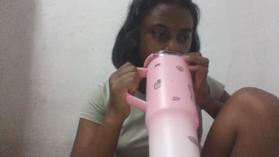 mayah7 live cam on Cam4