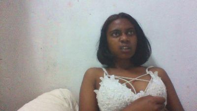 mayah7 live cam on Cam4