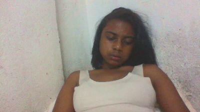 mayah7 live cam on Cam4