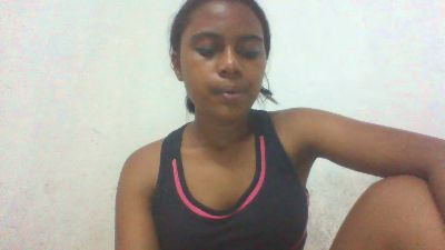 mayah7 live cam on Cam4