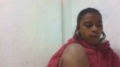 mayah7 live cam on Cam4