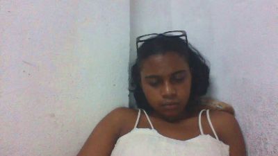 mayah7 live cam on Cam4