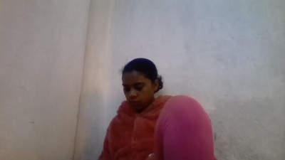 mayah7 live cam on Cam4
