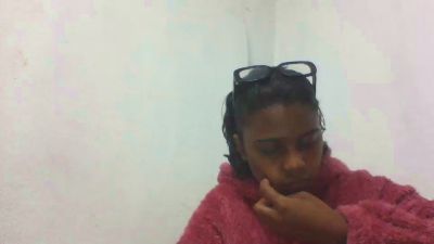 mayah7 live cam on Cam4