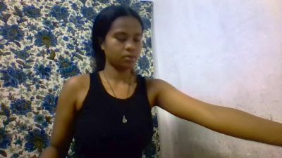mayah7 live cam on Cam4