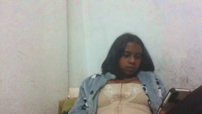 mayah7 live cam on Cam4