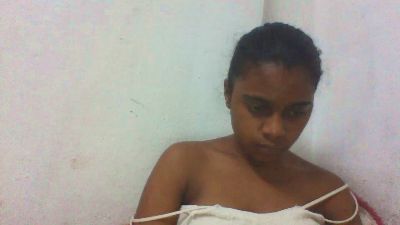 mayah7 live cam on Cam4