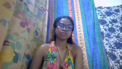 mayah7 live cam on Cam4