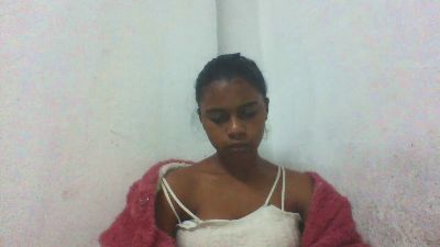 mayah7 live cam on Cam4
