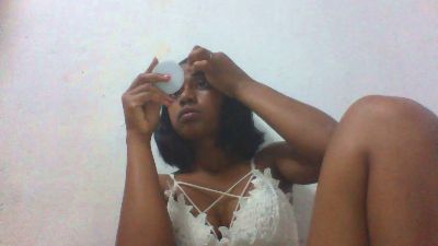 mayah7 live cam on Cam4