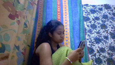 mayah7 live cam on Cam4