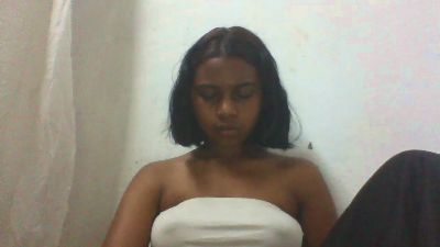 mayah7 live cam on Cam4