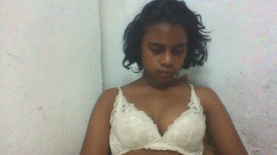 mayah7 live cam on Cam4