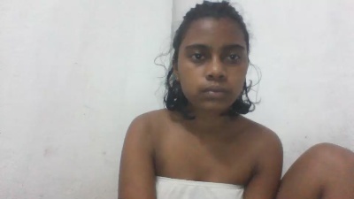 mayah7 live cam on Cam4