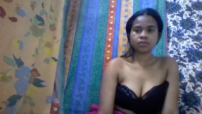 mayah7 live cam on Cam4