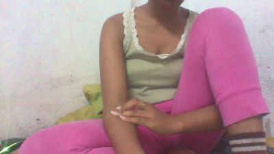 mayah7 live cam on Cam4