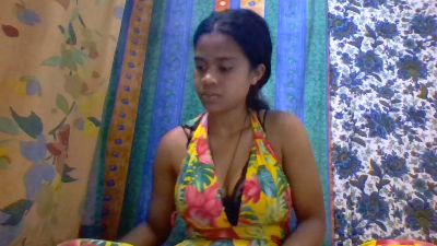 mayah7 live cam on Cam4