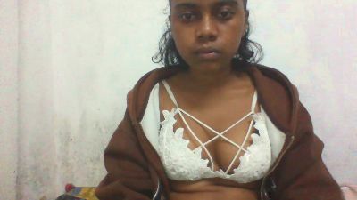 mayah7 live cam on Cam4