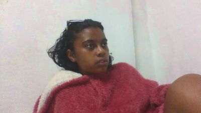 mayah7 live cam on Cam4