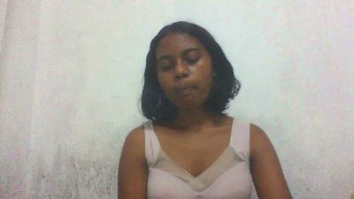 mayah7 live cam on Cam4